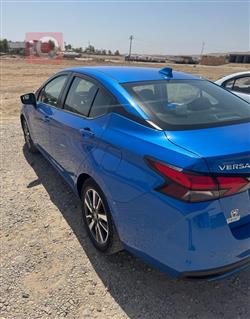 نيسان فيرسا